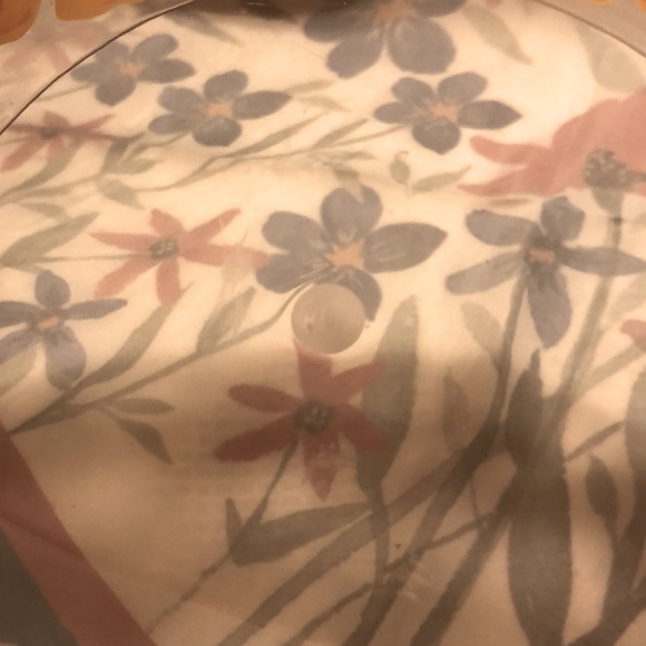 Acrylic Lidded Bowl & 11 pieces of Stainless Silverware (set is missing a spoon) - Picture 8 of 13